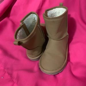 Gap boots